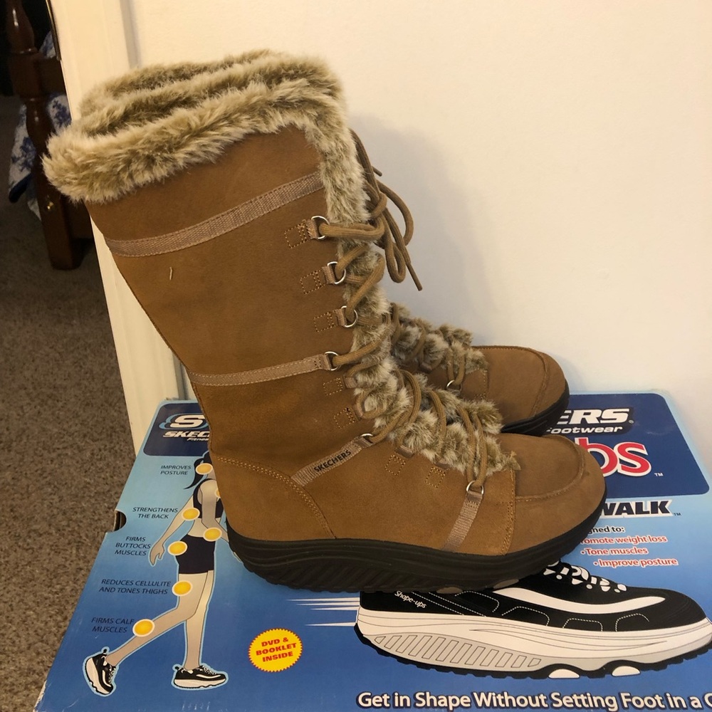 Skechers Shape Ups Fur-Lined Winter Boots - Picture 8 of 14